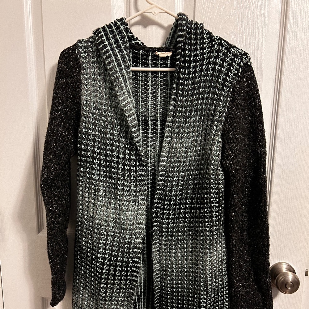 Oversized chunky knit sweater, ombré grey blue colors